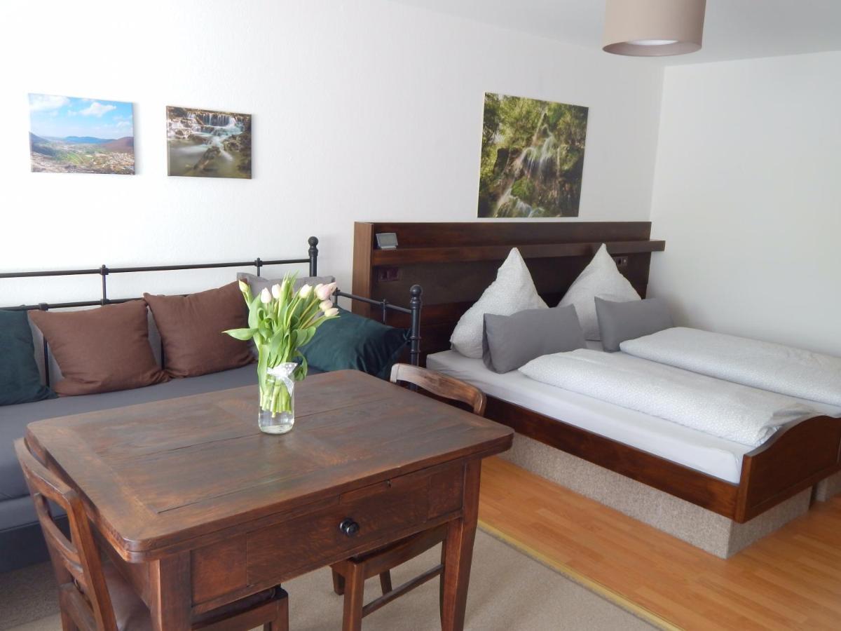 Free Apartment - Burgblick Bad Urach Dış mekan fotoğraf